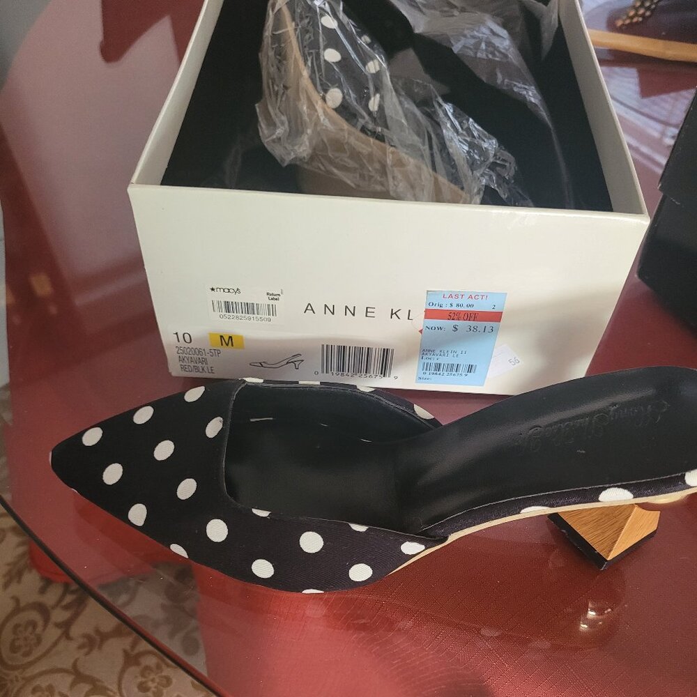 Womans Shoes